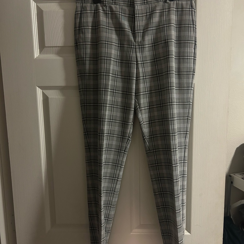 H&M Men's Classic Gray Checkered Pants